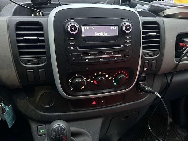 Usata Nissan NV300 120 CV (88 kW) 2019 Bianco Furgone