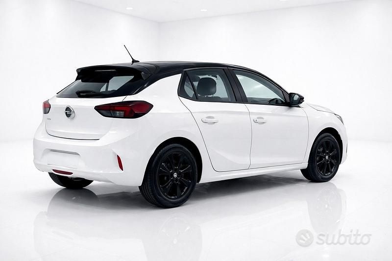 Usata Opel Corsa Design & Tech 101 CV (74 kW) 2022 Bianco Utilitaria