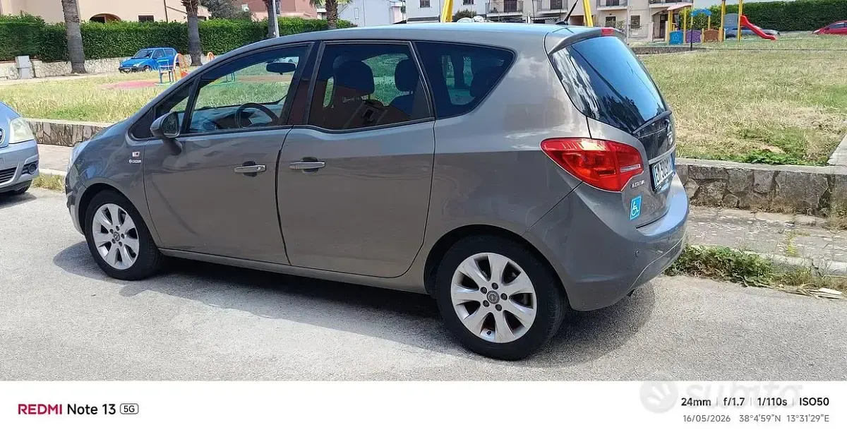 Usata Opel Meriva 101 CV (74 kW) 2012 Grigio Monovolume