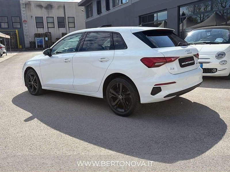 Usata Audi A3 Business 116 CV (85 kW) 2021 Bianco Berlina