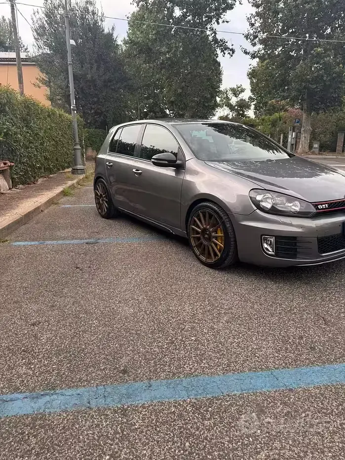Usata VW Golf VI GTI 210 CV (154 kW) 2010 Grigio Utilitaria