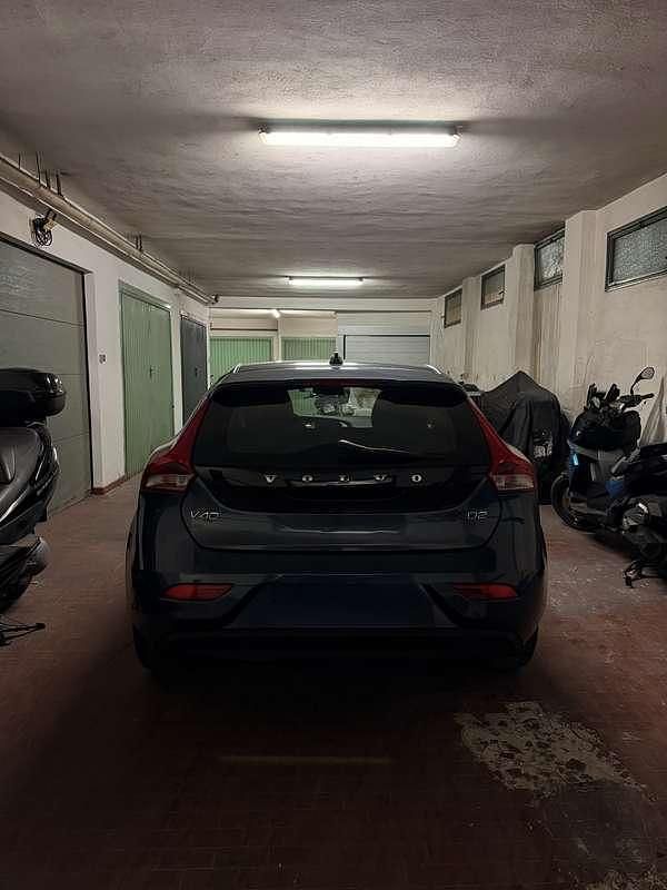 Usata Volvo V40 Business Edition 150 CV (110 kW) 2017 Berlina