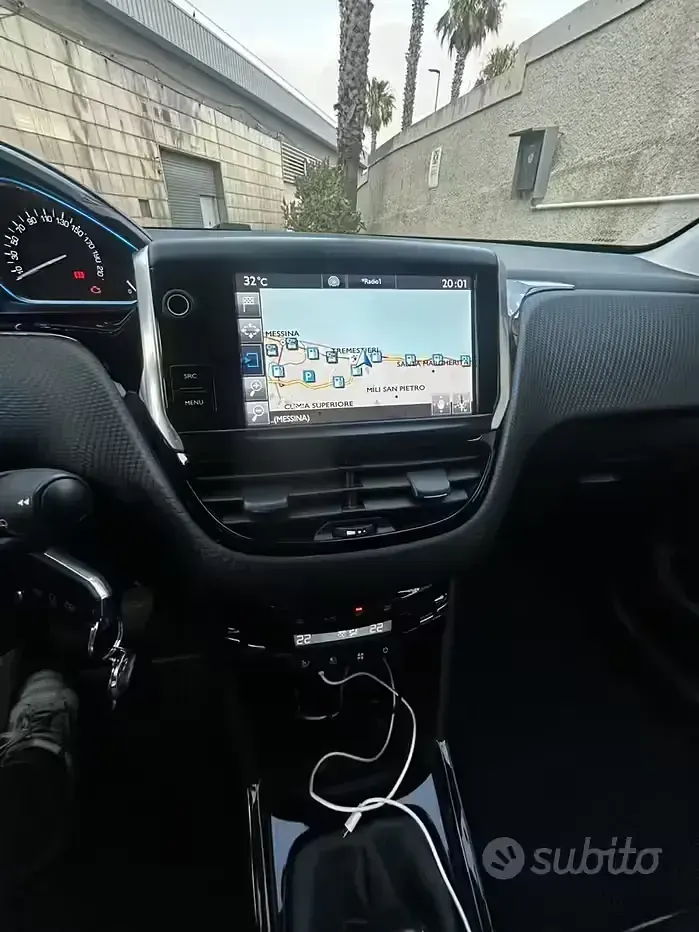 Usata Peugeot 2008 99 CV (72 kW) 2017 SUV
