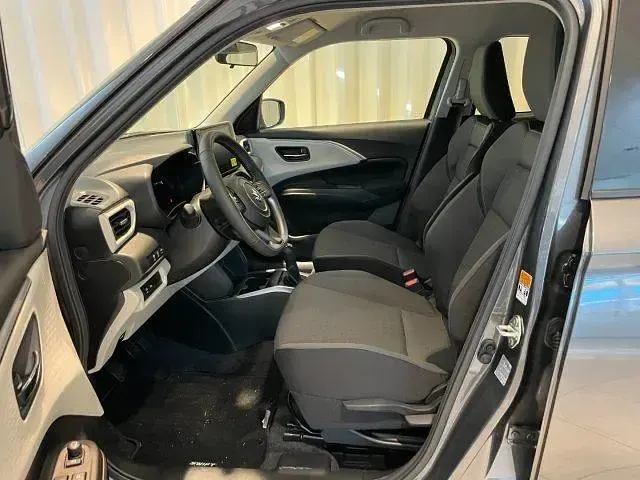 Nuova Suzuki Swift 82 CV (60 kW) 2026 Grigio Utilitaria