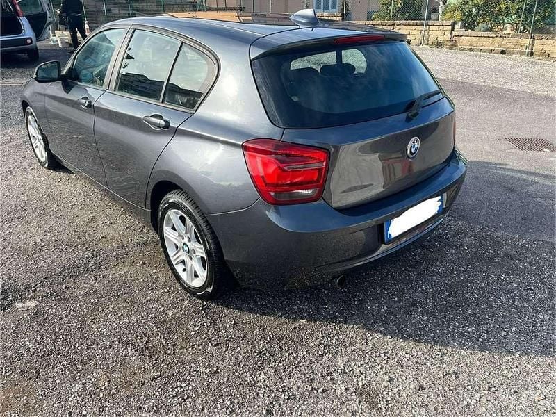 Usata BMW 114 95 CV (69 kW) 2013 Grigio Utilitaria