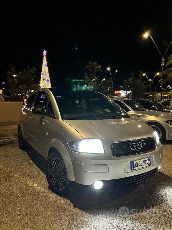 Usata Audi A2 75 CV (55 kW) 2001 Grigio Utilitaria