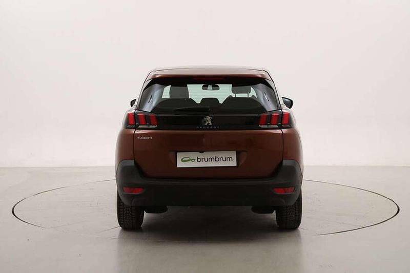 Usata Peugeot 5008 Active 131 CV (96 kW) 2023 Marrone SUV