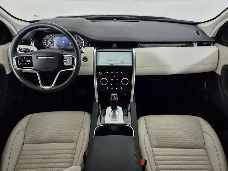Usata Land Rover Discovery 5 SE Dynamic 163 CV (119 kW) 2022 Grigio argento palladio SUV