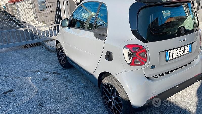 Usata Smart ForTwo Electric Drive 2022 Grigio Coupé