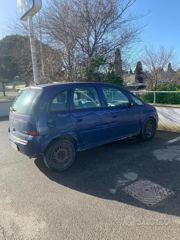 Usata Opel Meriva 101 CV (74 kW) 2007 Blu Monovolume