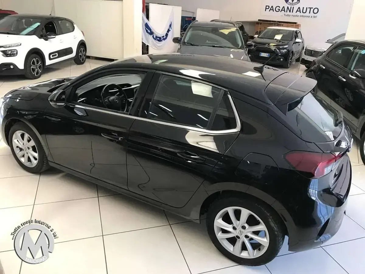 Usata Opel Corsa Elegance 75 CV (55 kW) 2021 Nero Utilitaria