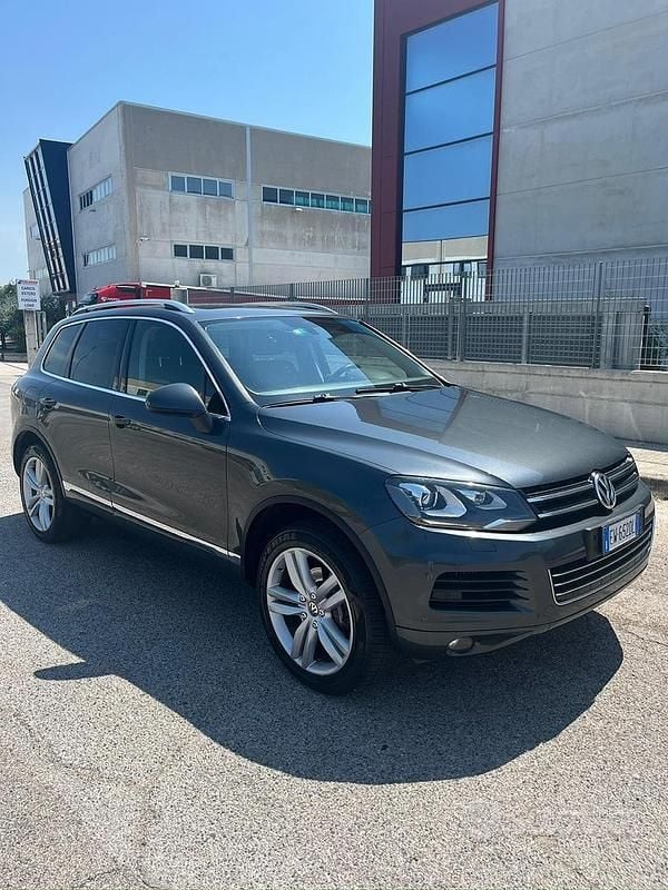 Usata VW Touareg 204 CV (150 kW) 2014 Nero SUV