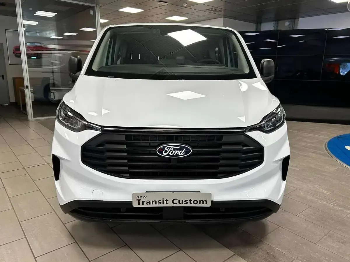 Nuova Ford Transit Custom 136 CV (100 kW) 2026 Bianco frozen Furgone