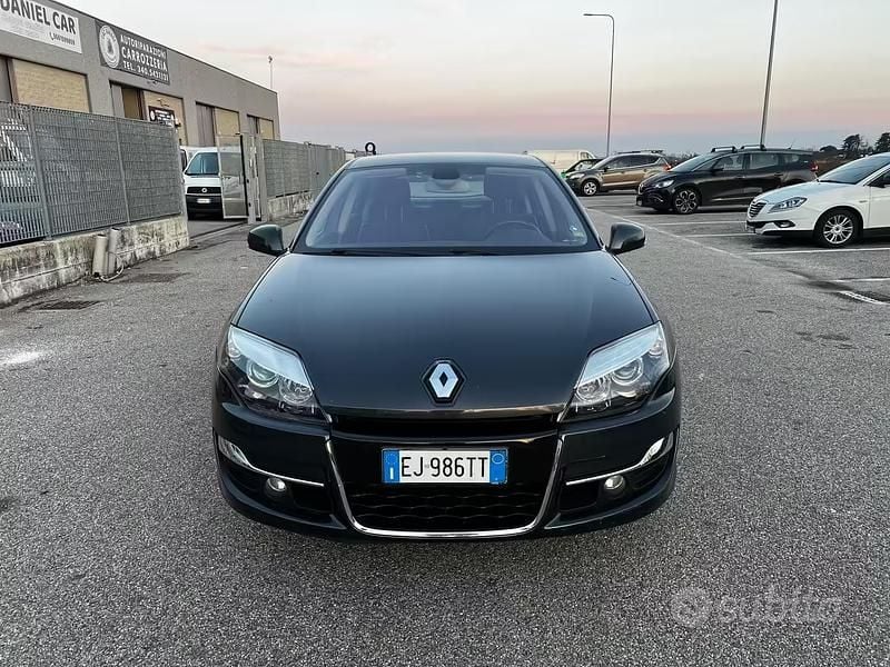 Usata Renault Laguna III 150 CV (110 kW) 2011 Nero Berlina
