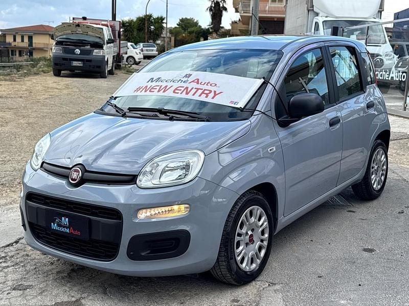 Usata Fiat Panda 70 CV (51 kW) 2022 Blu Utilitaria