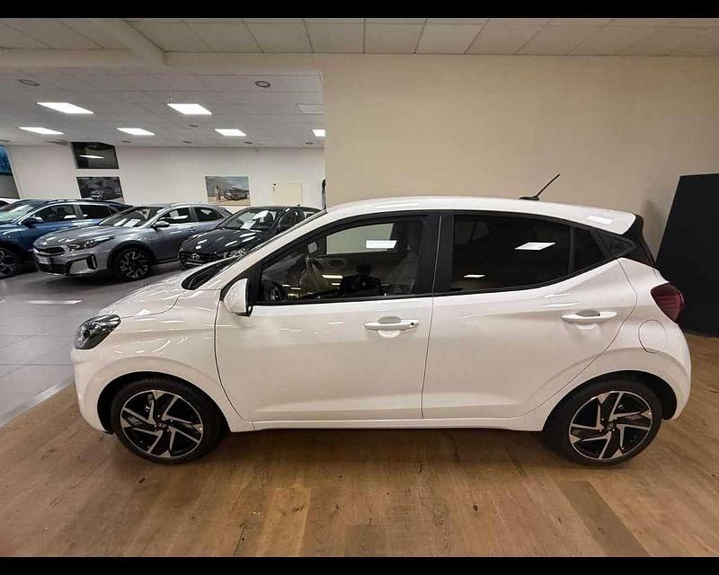 Usata Hyundai i10 Prime 67 CV (49 kW) 2024 Atlas white Utilitaria