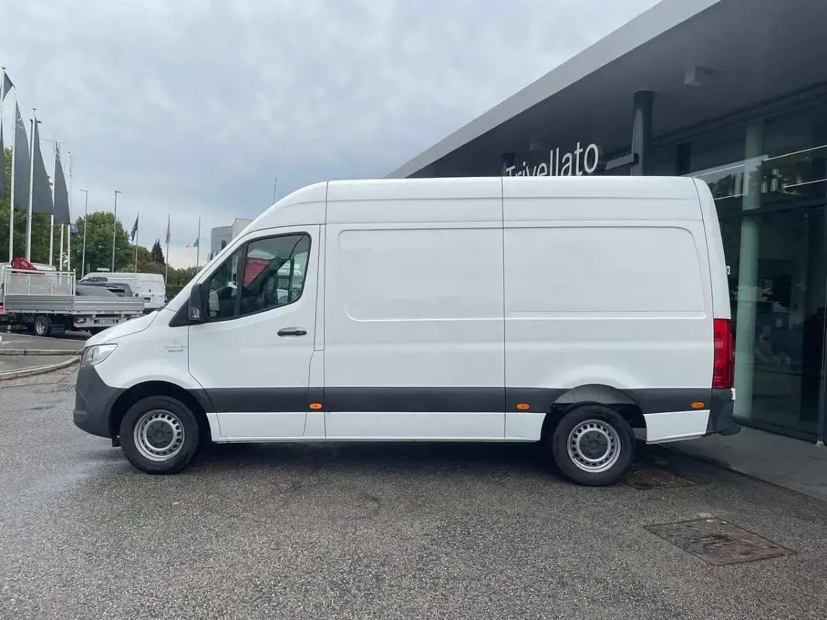 Usata Mercedes Sprinter 163 CV (119 kW) 2018 Bianco artico Furgone