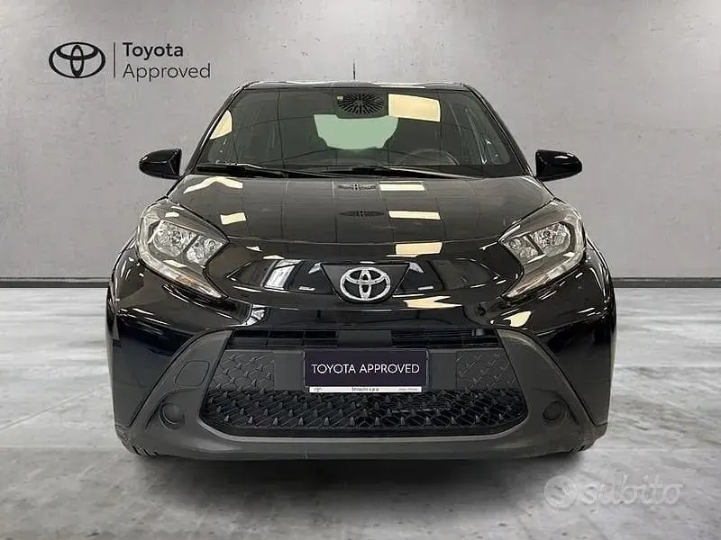 Usata Toyota Aygo X Active 72 CV (52 kW) 2025 Nero SUV