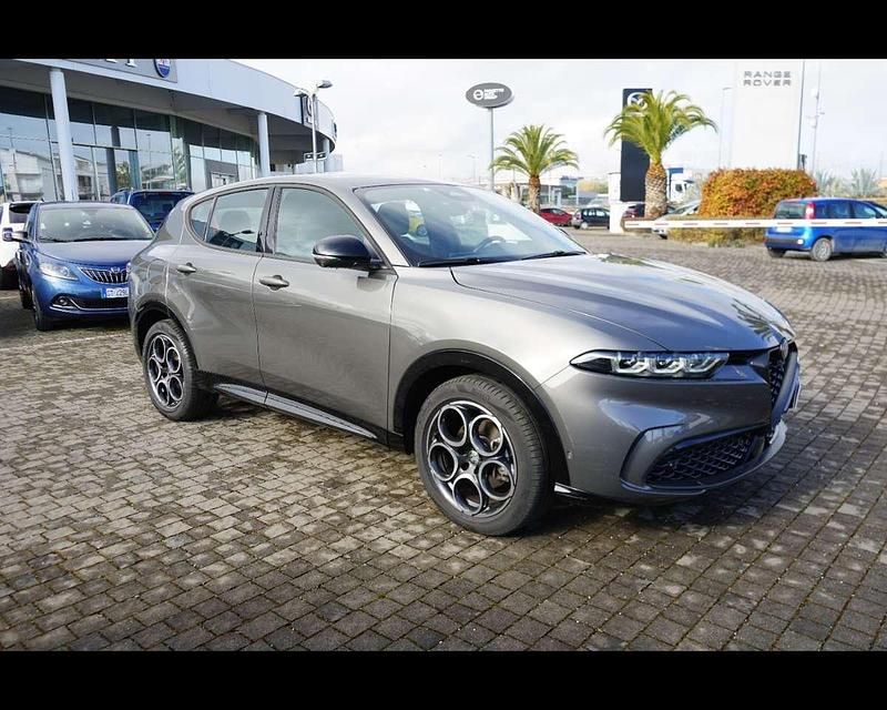 Usata Alfa Romeo Tonale Sprint 131 CV (96 kW) 2024 Grigio vesuvio SUV