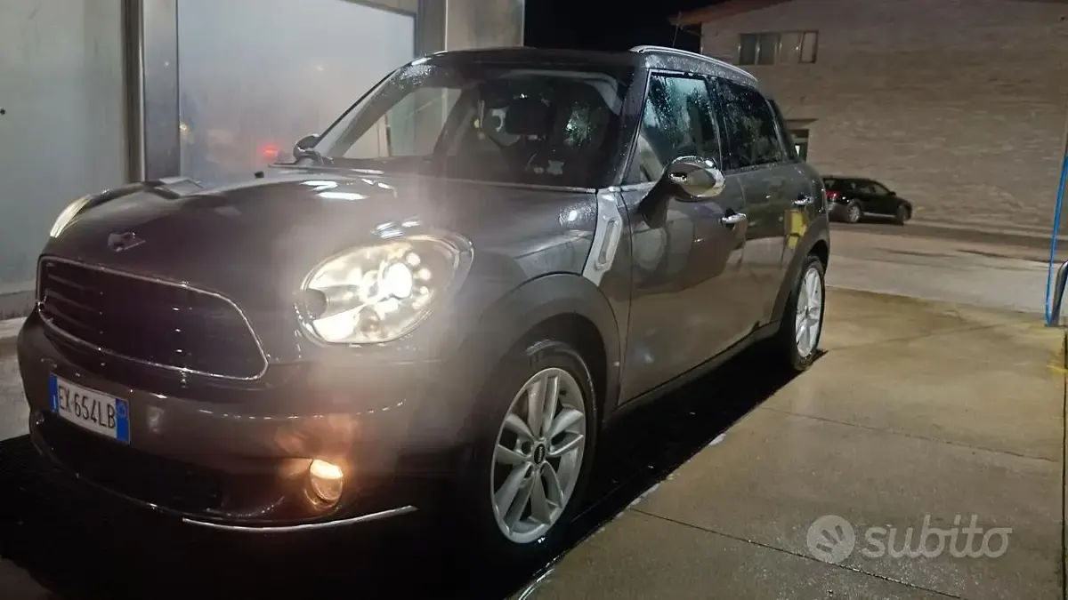 Usata Mini Cooper 111 CV (81 kW) 2011 Utilitaria