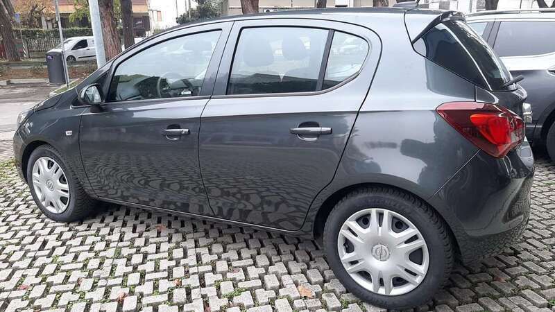 Usata Opel Corsa 69 CV (50 kW) 2018 Grigio Berlina
