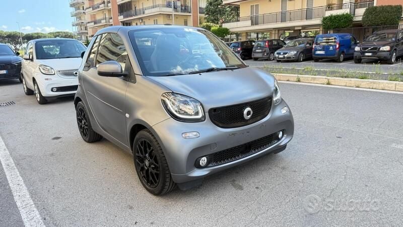 Usata Smart ForTwo Cabrio Prime 90 CV (66 kW) 2019 Grigio Cabrio