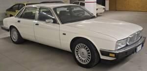 Usata Jaguar XJ40 222 CV (163 kW) 1990 Bianco Berlina