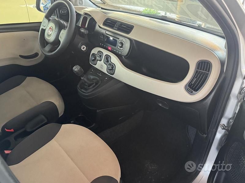 Usata Fiat Panda Easy 75 CV (55 kW) 2015 Grigio Furgone