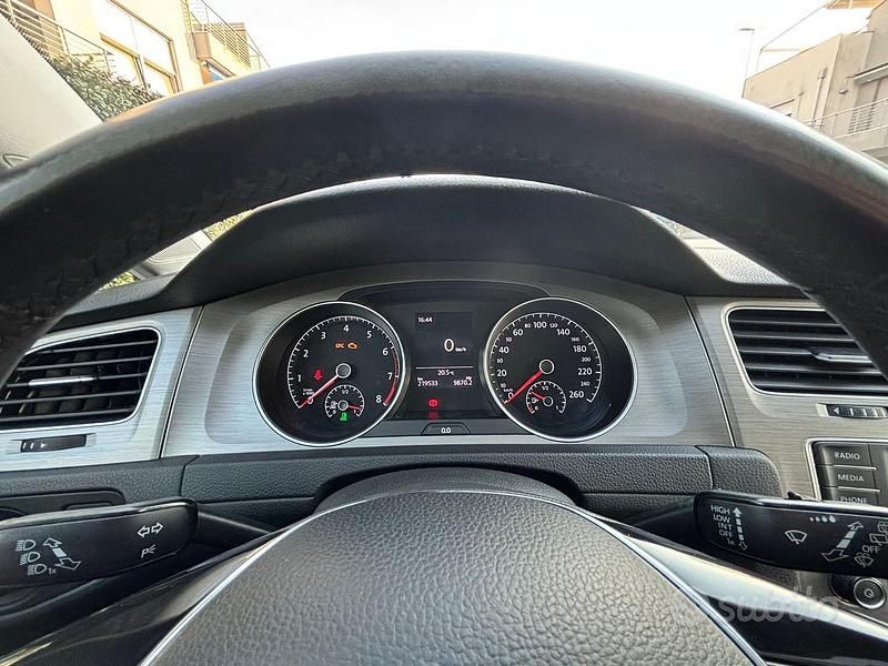 Usata VW Golf VII Comfortline 110 CV (80 kW) 2016 Grigio Berlina