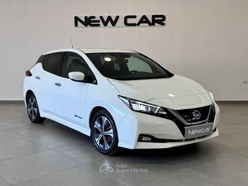 Usata Nissan Leaf Tekna 89 kW (122 CV) 2019 Bianco Utilitaria