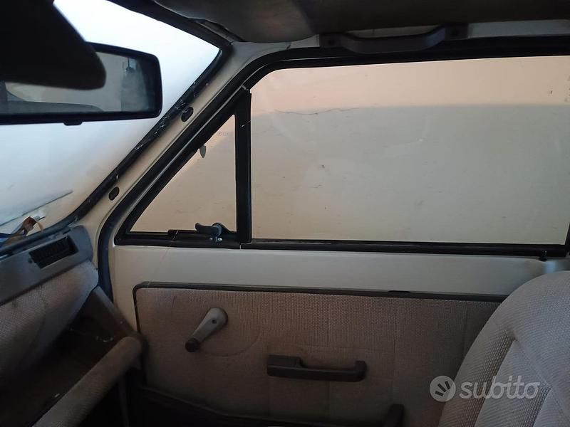 Usata Fiat Panda 30 CV (22 kW) 1984 Utilitaria