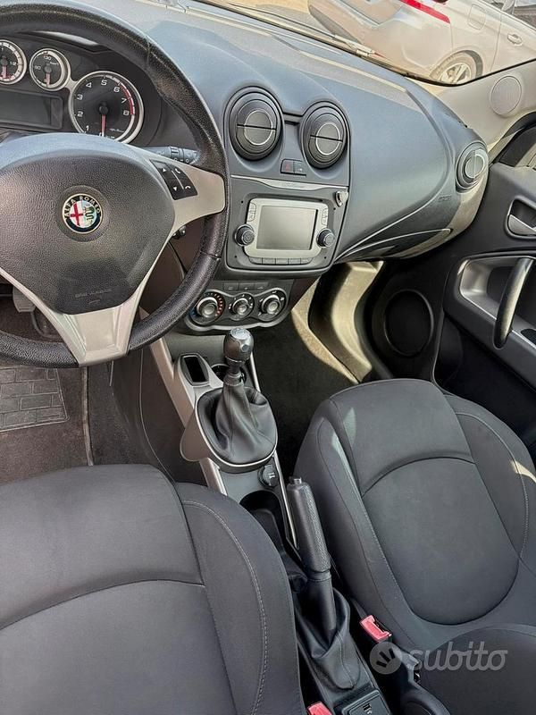 Usata Alfa Romeo MiTo Progression 69 CV (50 kW) 2014 Bianco Utilitaria