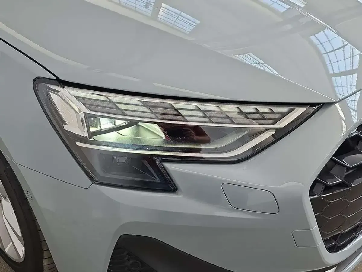 Usata Audi A3 Advanced 150 CV (110 kW) 2025 Grigio freccia Berlina