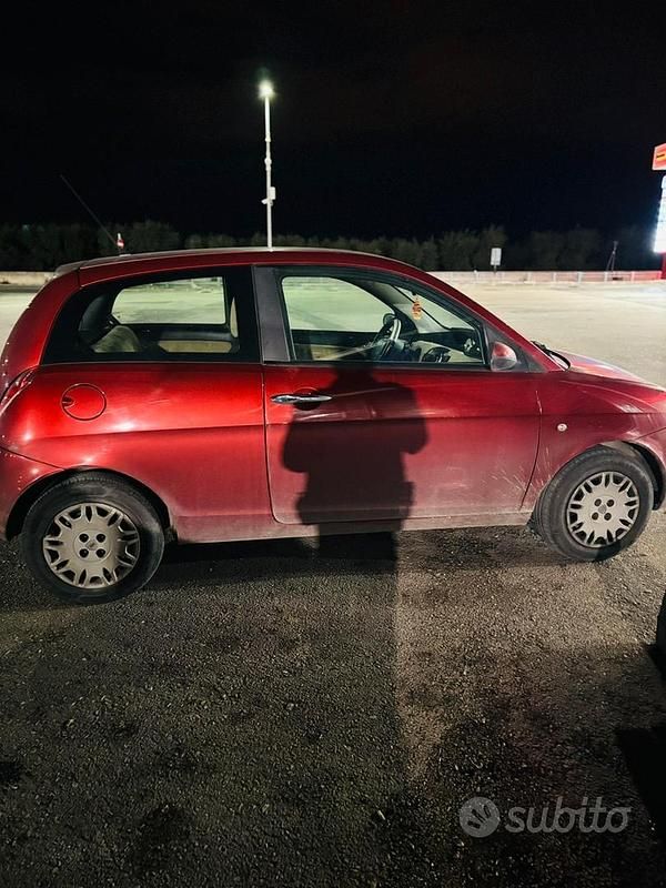 Usata Lancia Ypsilon 60 CV (44 kW) 2006 Rosso Utilitaria