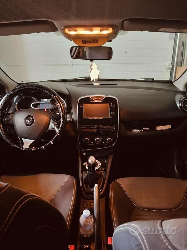 Usata Renault Clio GrandTour 2015 Nero Station wagon