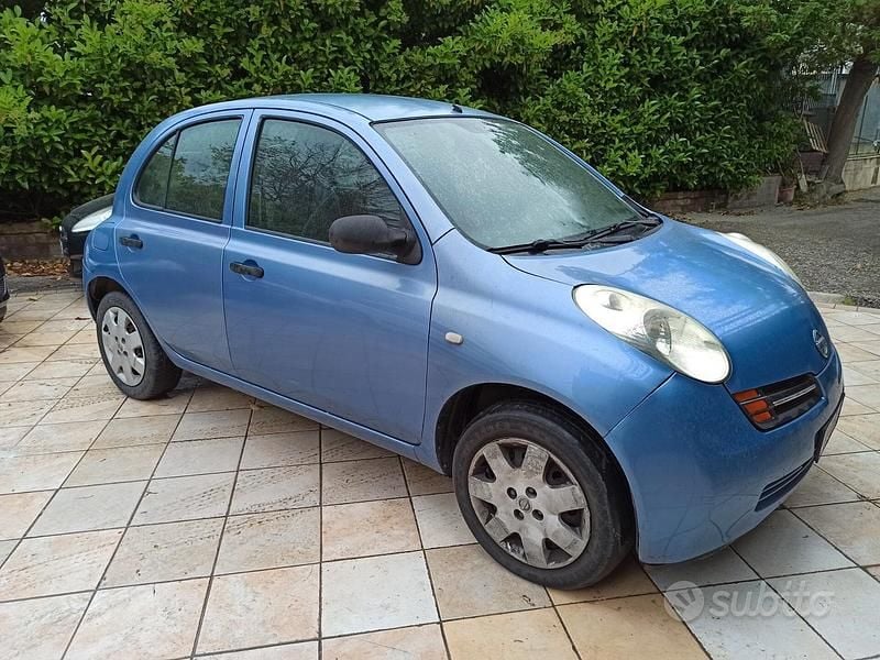 Usata Nissan Micra Visia 65 CV (47 kW) 2004 Blu Utilitaria