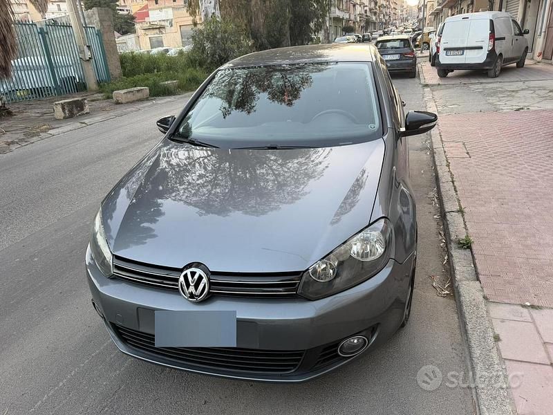 Usata VW Golf VI 105 CV (77 kW) 2010 Grigio Utilitaria