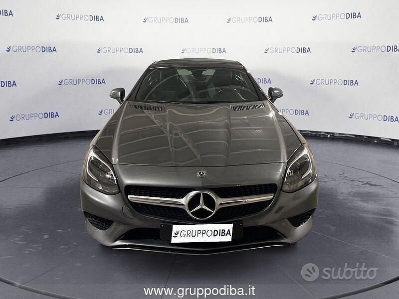 Usata Mercedes SLC180 156 CV (114 kW) 2017 Grigio Berlina