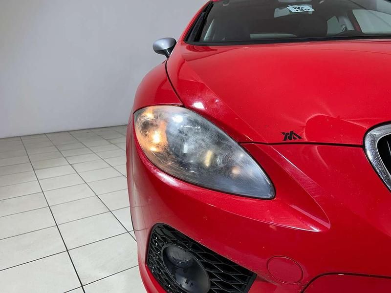 Usata Seat Leon FR 170 CV (125 kW) 2008 Rosso Utilitaria