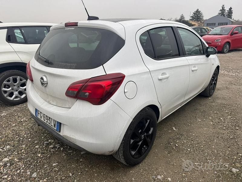 Usata Opel Corsa 90 CV (66 kW) 2017 Bianco Utilitaria