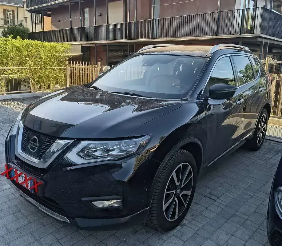Używany Nissan X-Trail Tekna 177 KM (130 kW) 2018 Czarny SUV