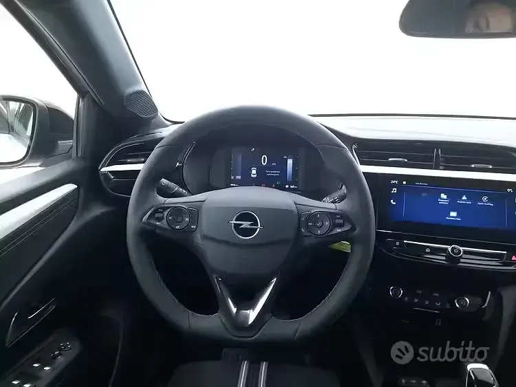 Usata Opel Corsa 101 CV (74 kW) 2025 Grigio Utilitaria