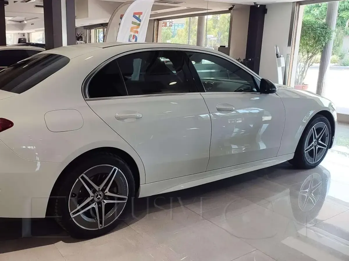 Usata Mercedes C300 AMG line 204 CV (150 kW) 2023 Bianco Berlina
