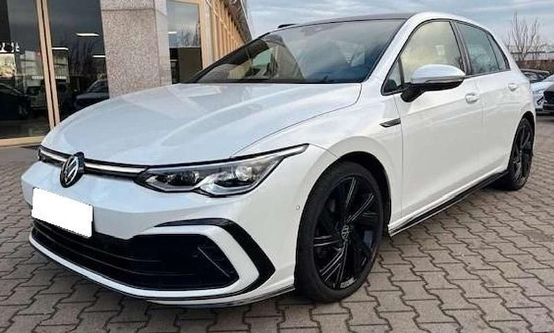 Usata VW Golf VIII R-line 150 CV (110 kW) 2023 Bianco Berlina