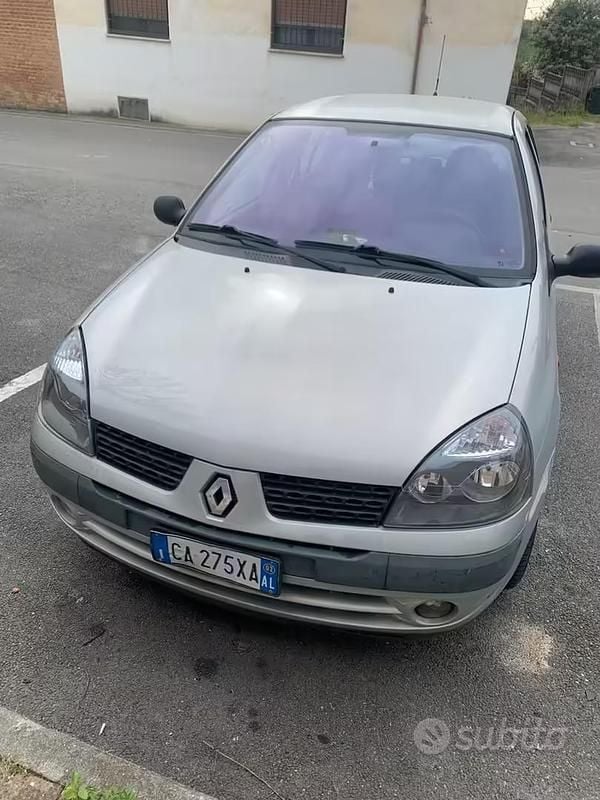 Usata Renault Clio II 2002 Grigio Utilitaria