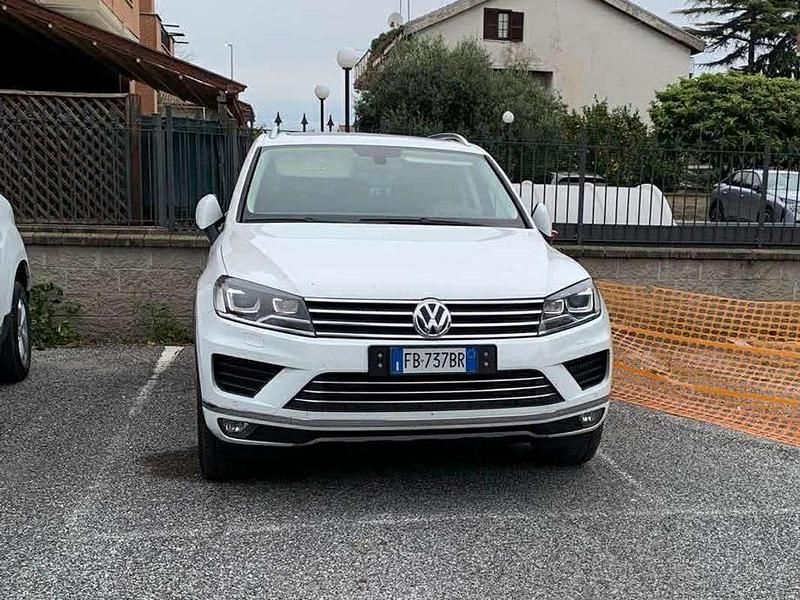 Usata VW Touareg Executive 204 CV (150 kW) 2015 Bianco SUV