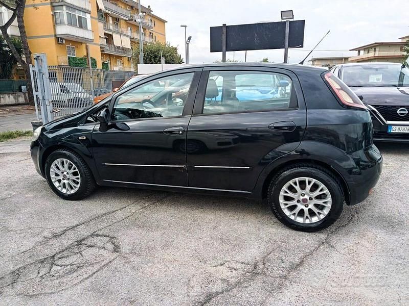 Usata Fiat Punto Evo Dynamic 77 CV (56 kW) 2010 Nero Utilitaria