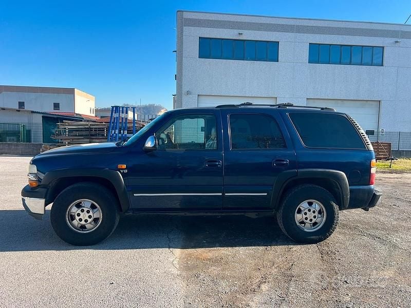 Usata Chevrolet Tahoe 273 CV (200 kW) 2002 Blu SUV
