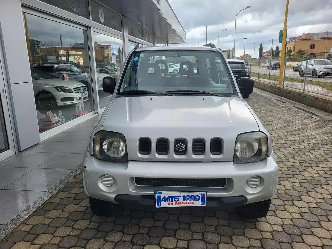 Usata Suzuki Jimny 82 CV (60 kW) 2000 Argento SUV