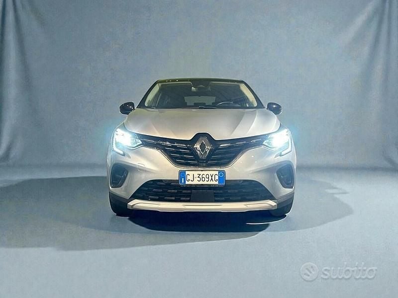 Usata Renault Captur Intens 145 CV (106 kW) 2022 Grigio SUV